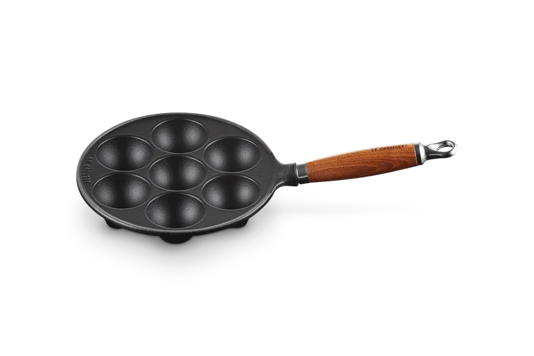 LE CREUSET ÆBLESKIVEPANDE M/TRÆ 7 HULLER SORT