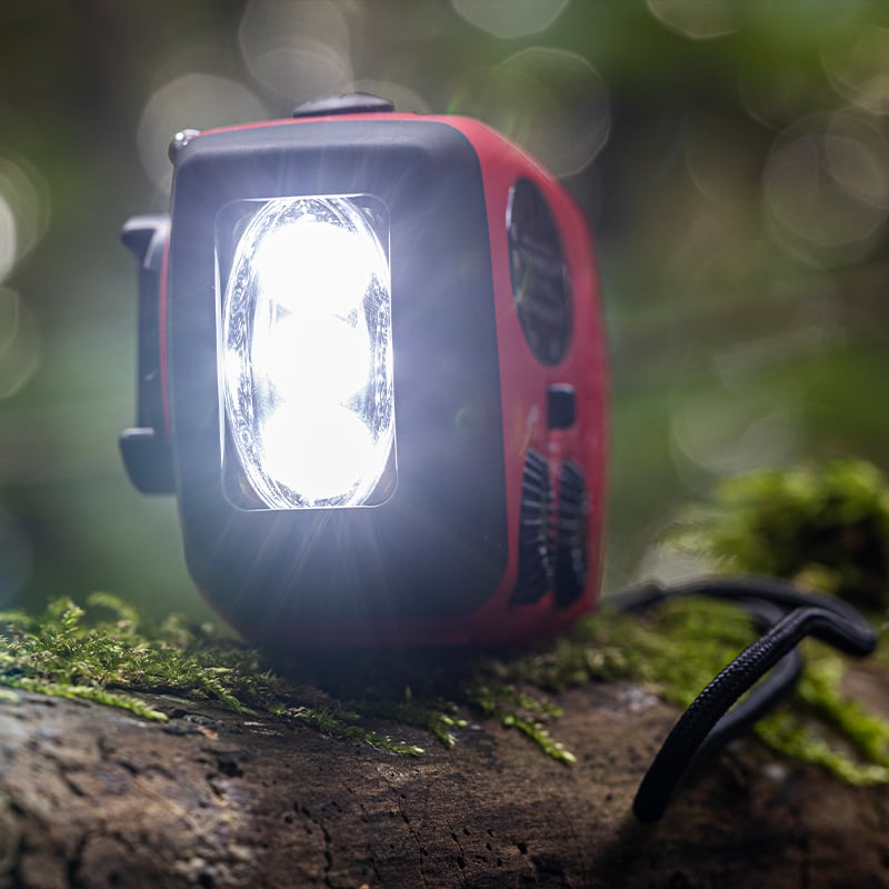 RADIO/POWERBANK/LYGTE M/SOLAR