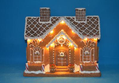 GINGERBREAD HUS MED LED 25X13,5X21 CM