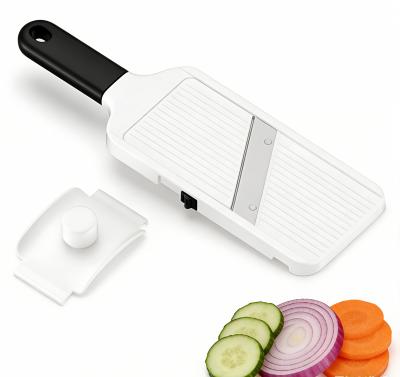 CONZEPT MANDOLINJERN HVID M/HÅNDTAG 35,7 CM