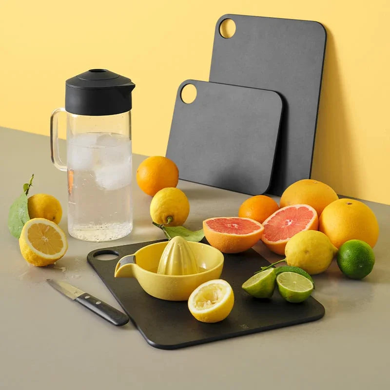 RIGTIG by STELTON SKÆREBRÆT 31X23,5 CM SORT FIBERTRÆ