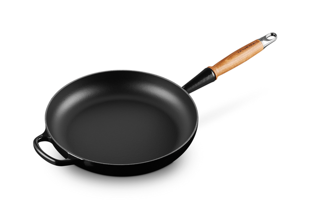 LE CREUSET PANDE MED TRÆHÅNDTAG 28 CM MAT SORT