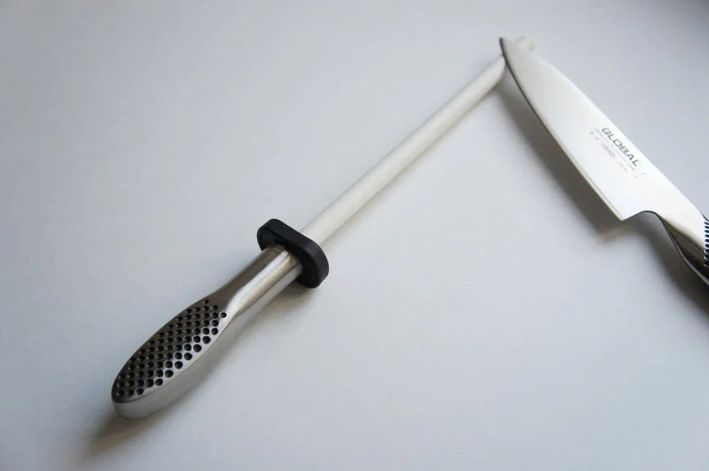 GLOBAL KERAMISK STRYGESTÅL 22 CM