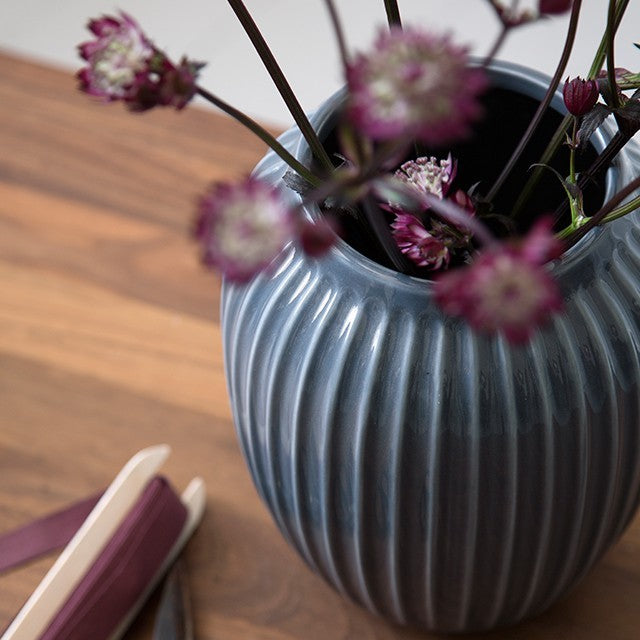 HAMMERSHØI VASE 20 CM GRÅ