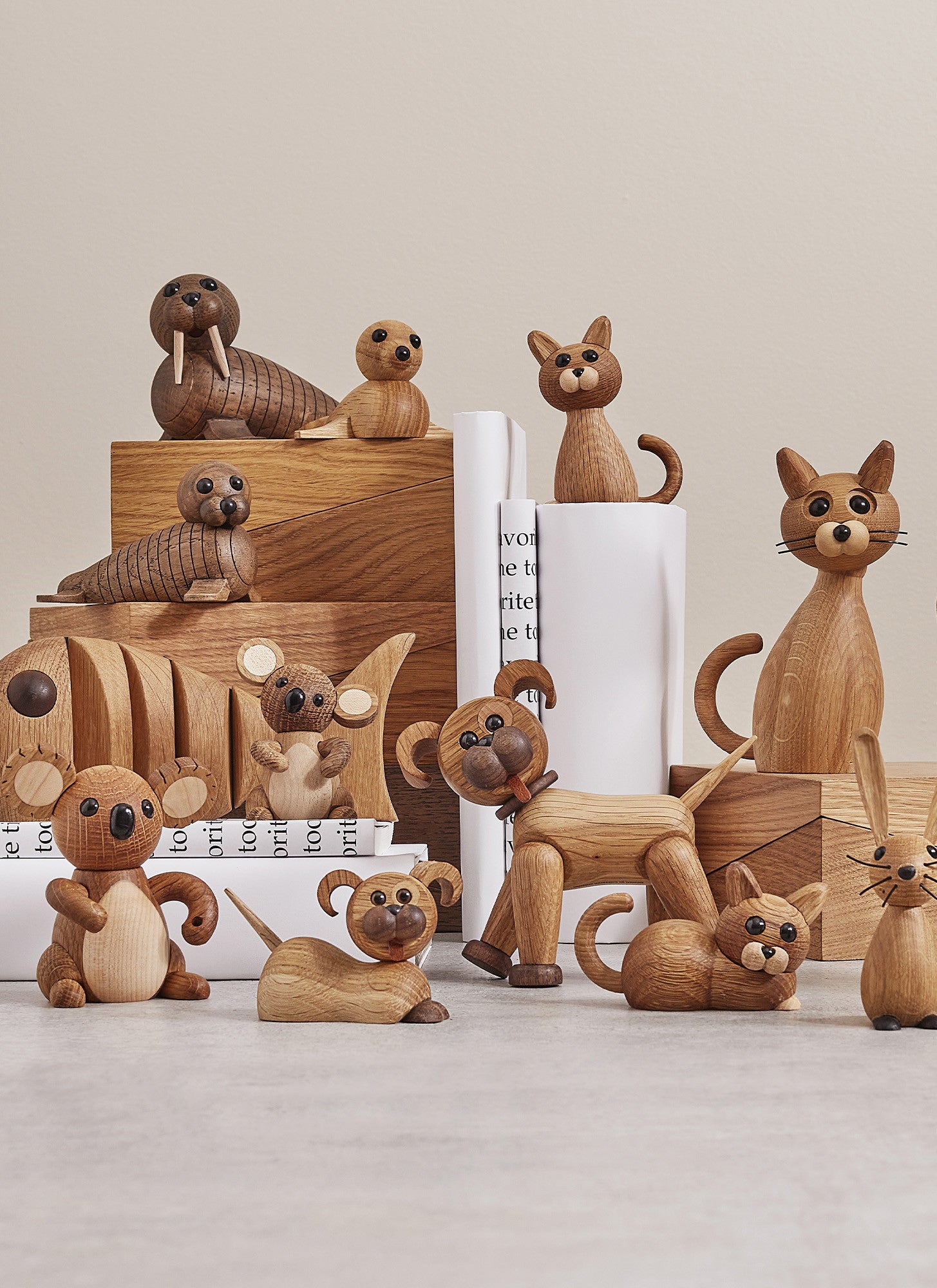 SPRING COPENHAGEN HUND HAPPY