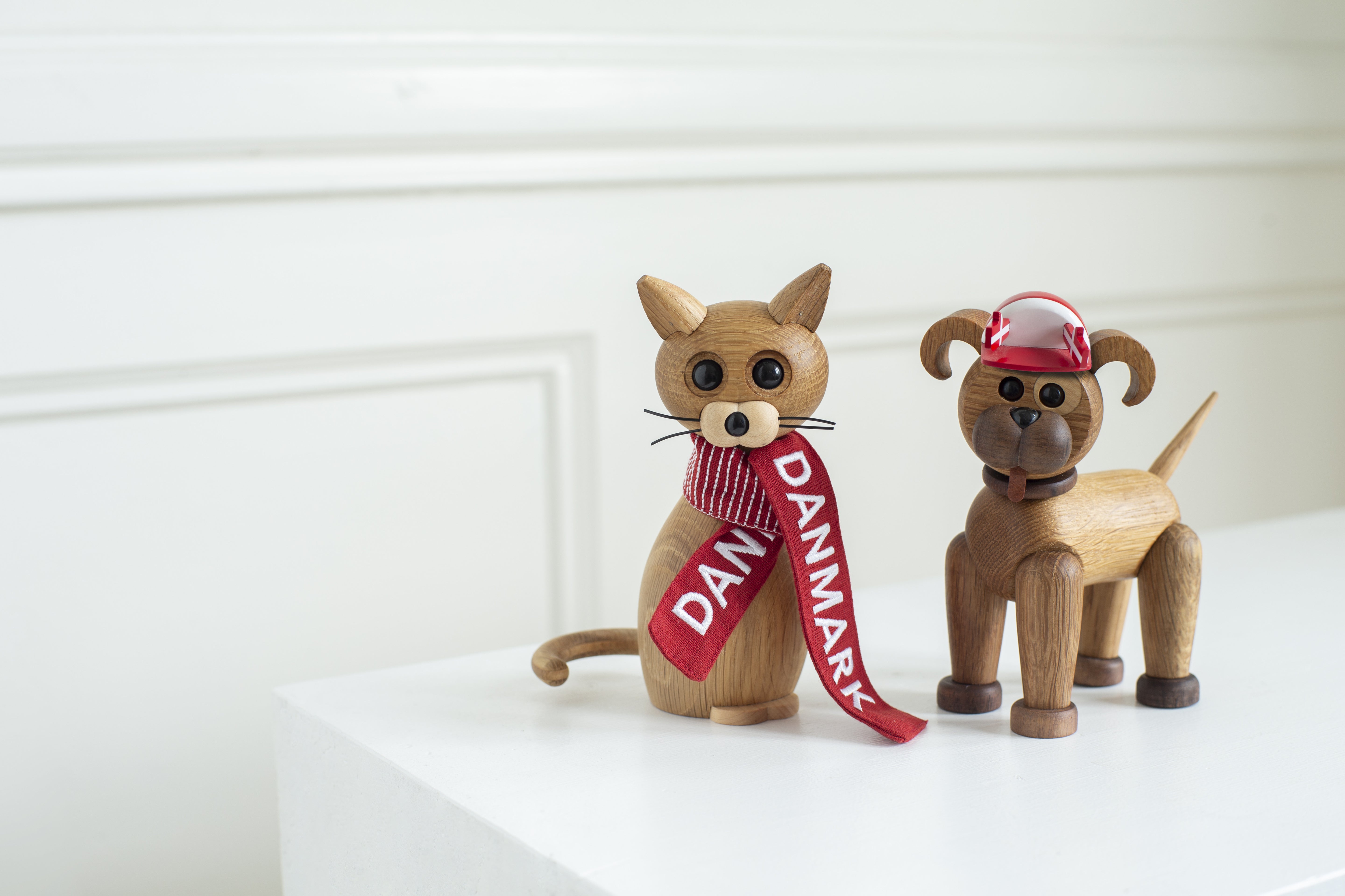 SPRING COPENHAGEN HUND HAPPY