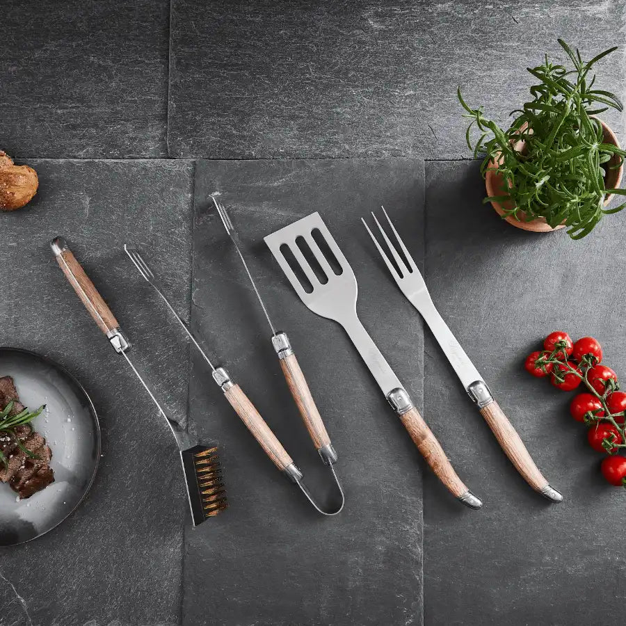 LAGUIOLE by HAWS GRILLSÆT 5 DELE EGETRÆ