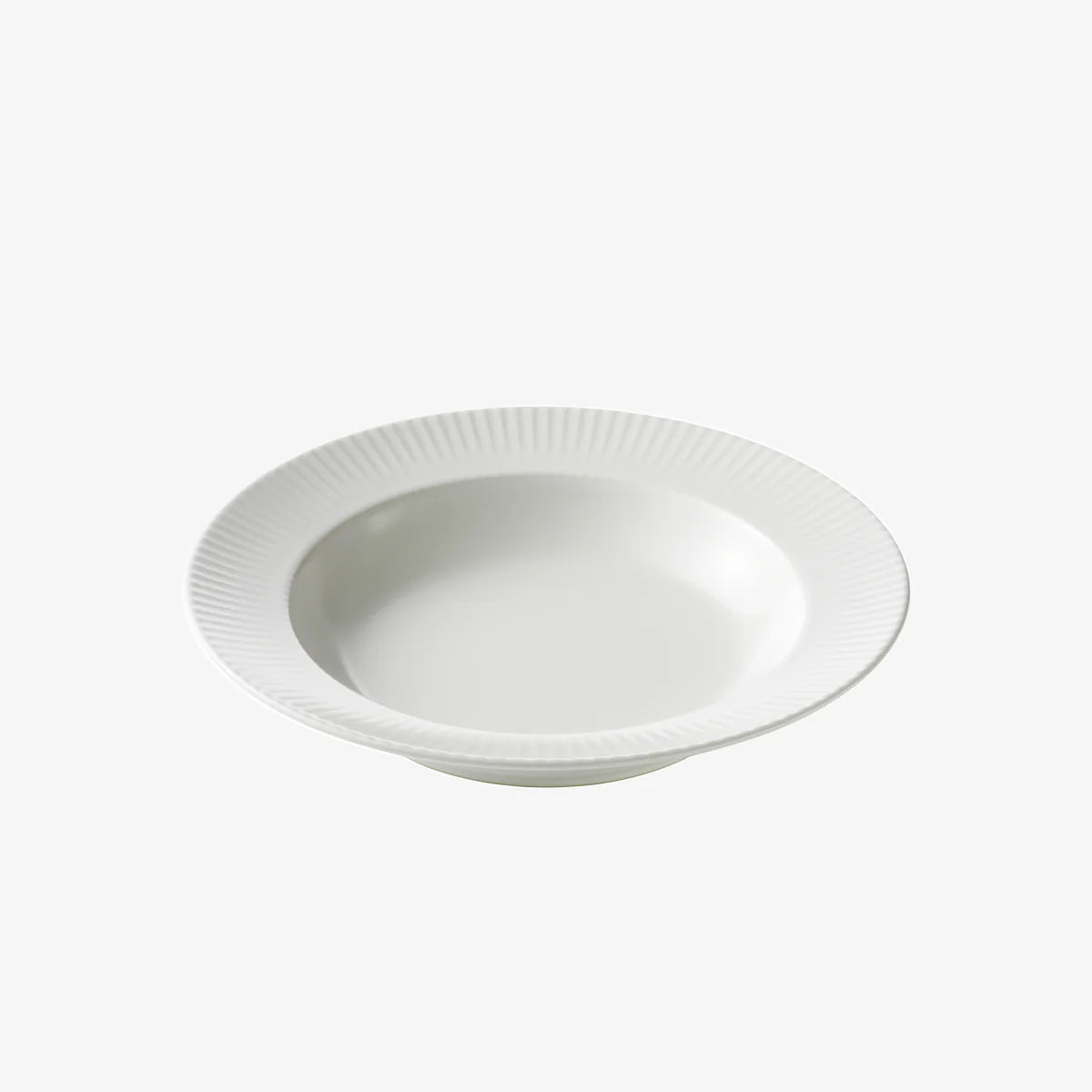 GROOVY DYB TALLERKEN 22 CM RILLET HVID PORCELÆN