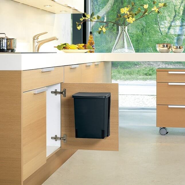 BRABANTIA BUILT-IN AFFALDSPAND M/LÅG 10 LTR